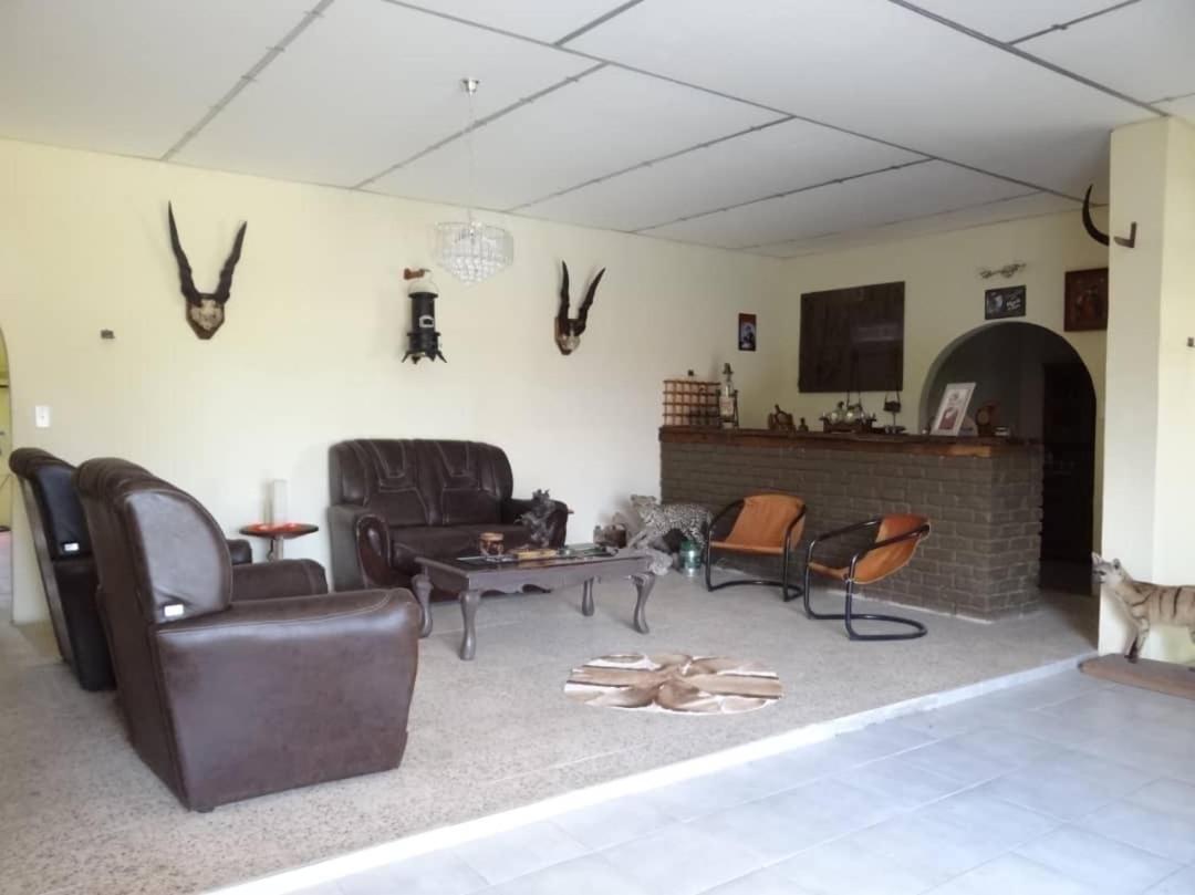 Bambi Lodge Grootfontein Eksteriør billede