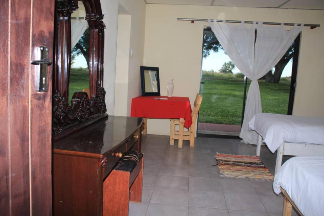 Bambi Lodge Grootfontein Eksteriør billede