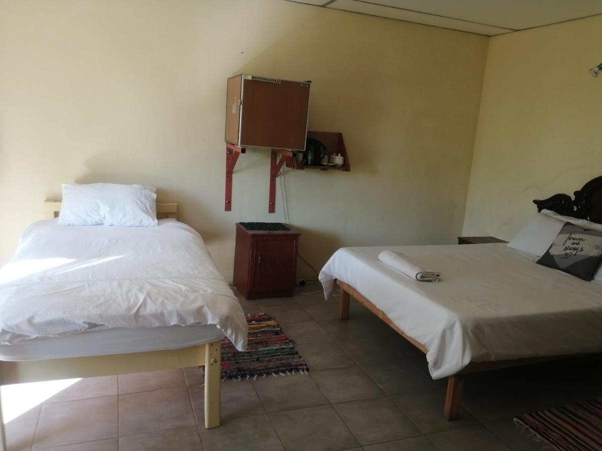 Bambi Lodge Grootfontein Eksteriør billede