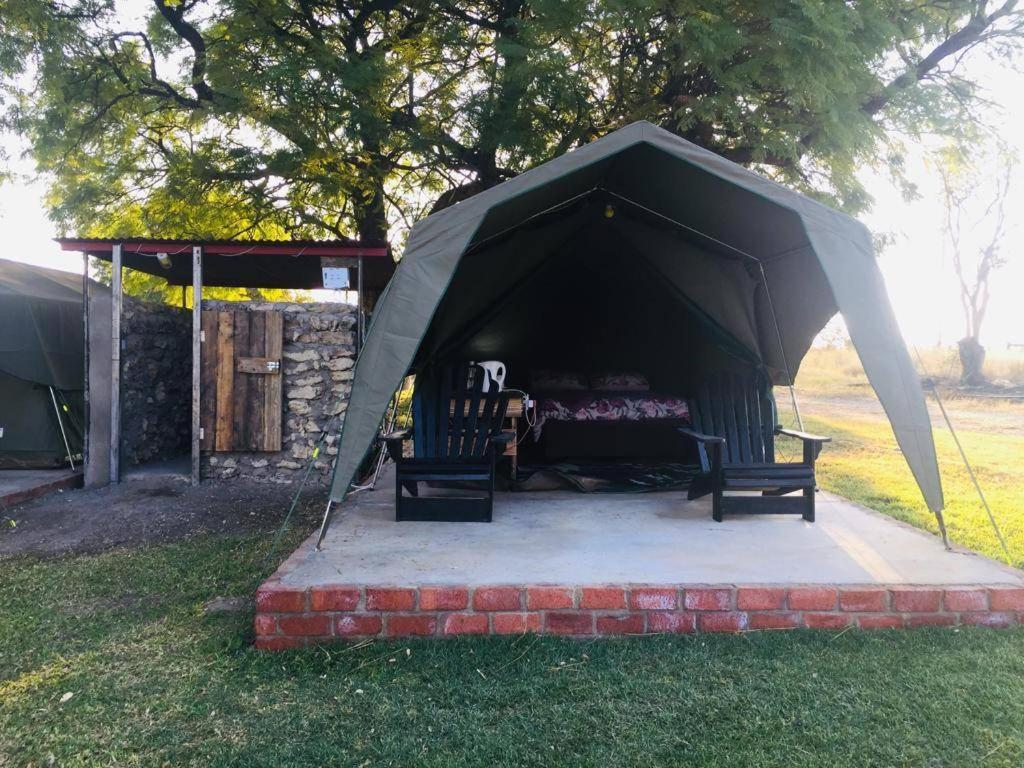 Bambi Lodge Grootfontein Eksteriør billede